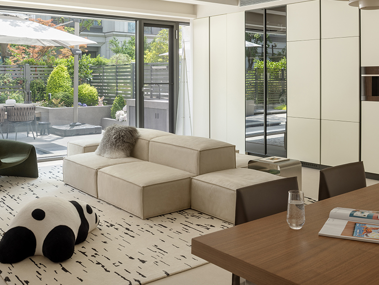 凤鸣云庐丨现代极简风别墅装修，充满精神张力的生活场域